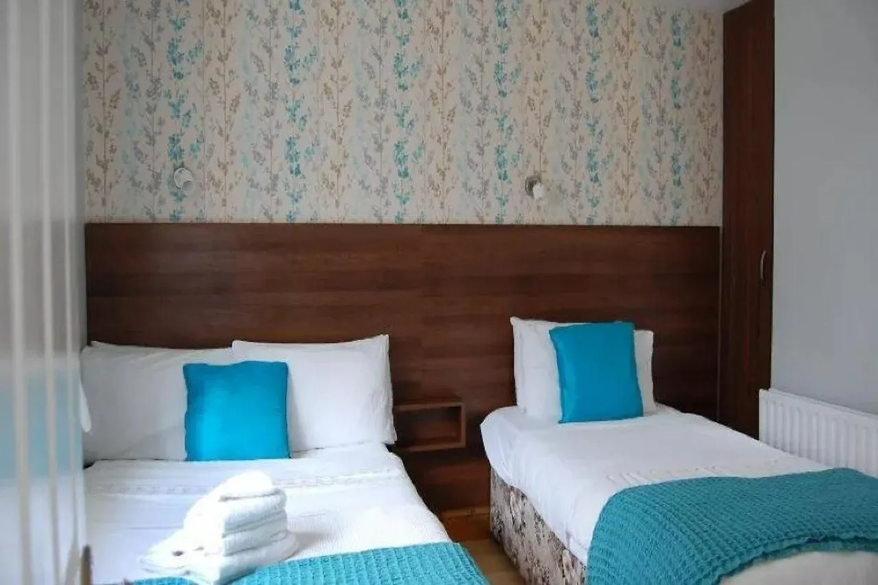 **** Nocleg ze śniadaniem Woodhaven Lodge Galway Irlandia